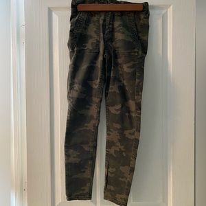 AE camo skinny jeans